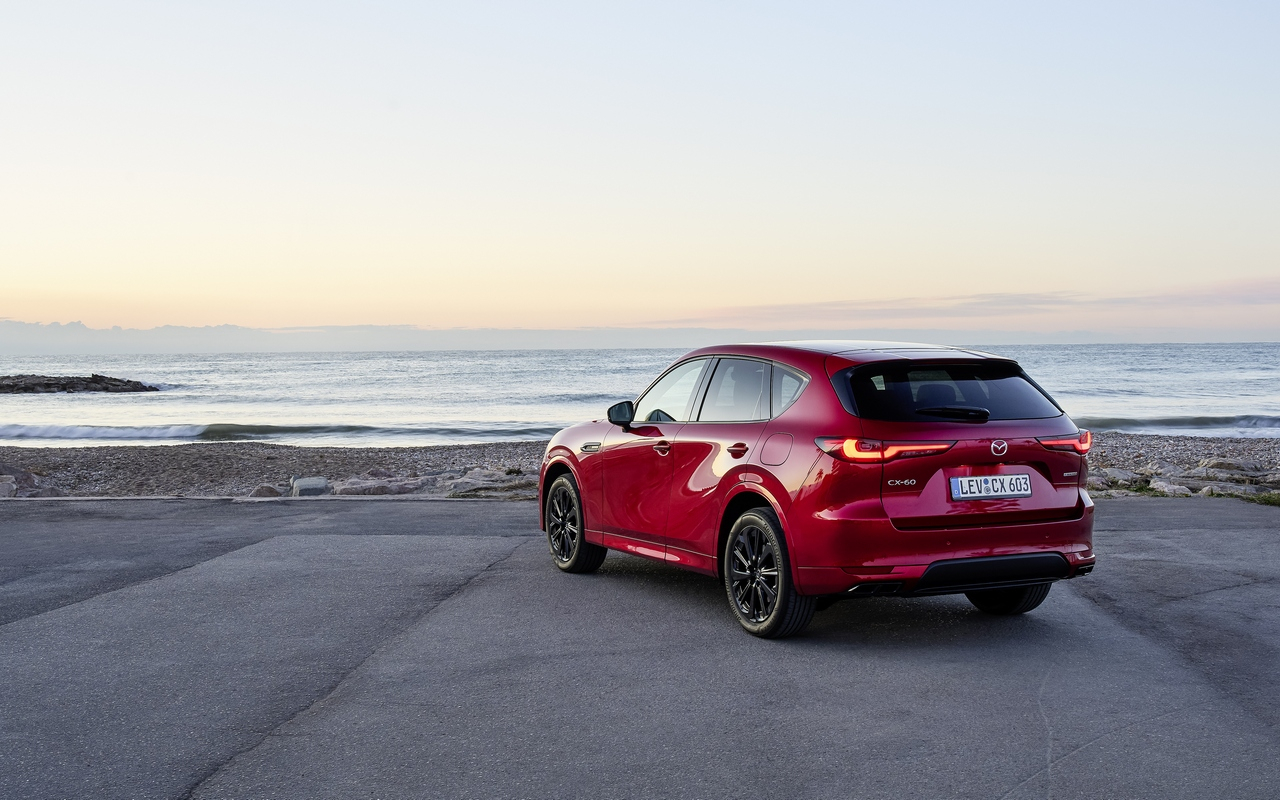 Mazda CX-60 e-Skyactiv D: nuove immagini ufficiali