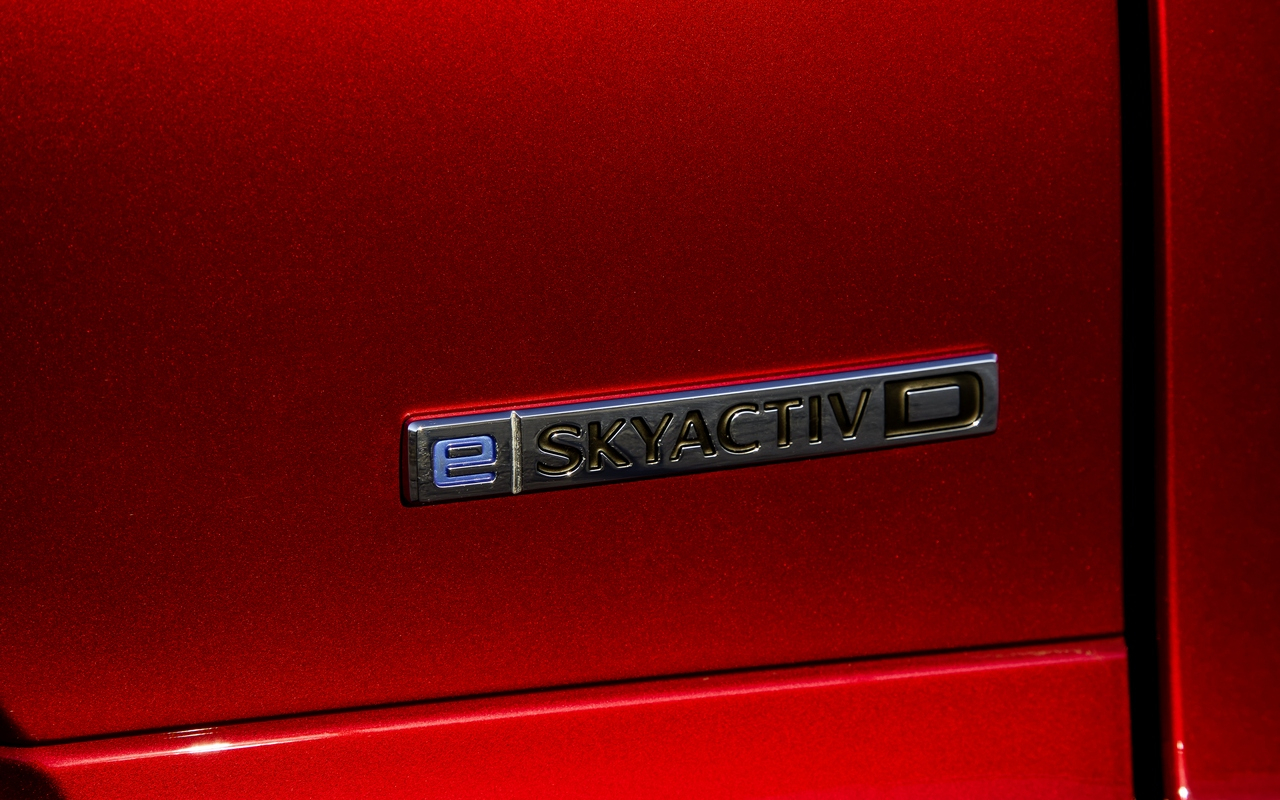 Mazda CX-60 e-Skyactiv D: nuove immagini ufficiali