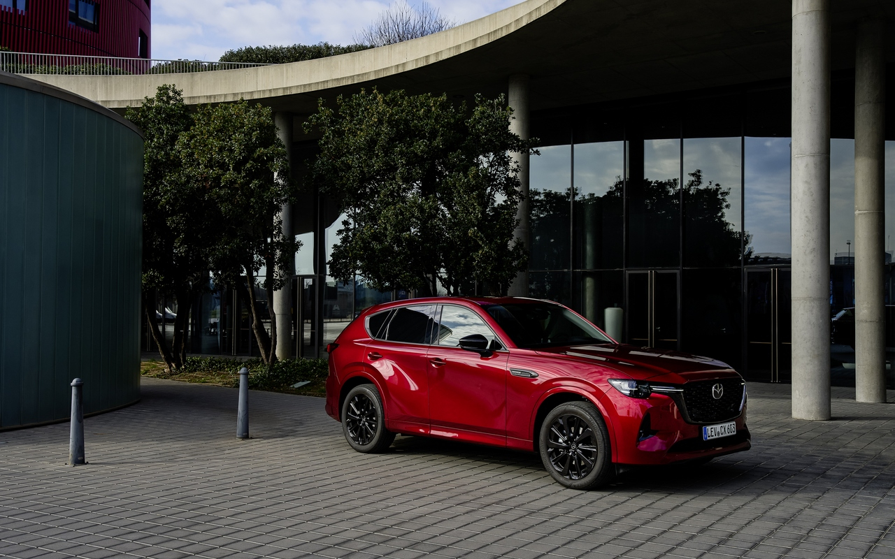 Mazda CX-60 e-Skyactiv D: nuove immagini ufficiali