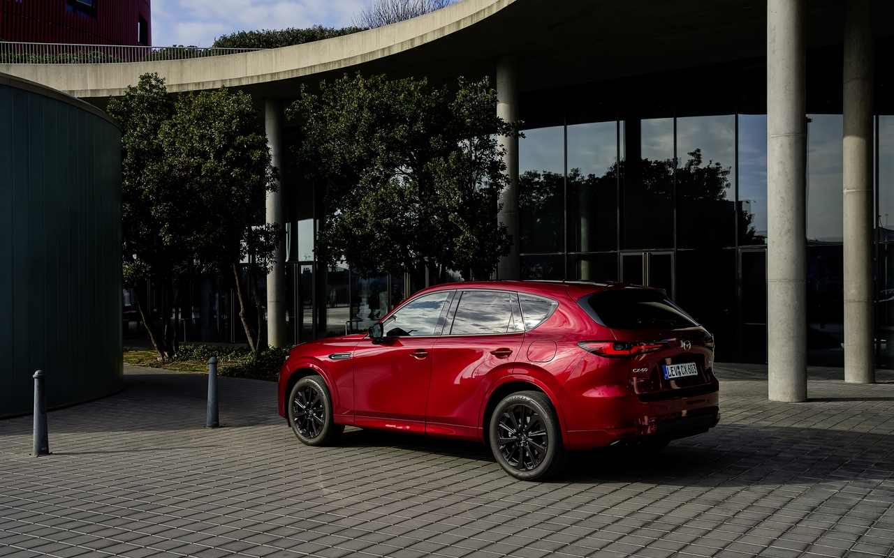 Mazda CX-60 e-Skyactiv D: nuove immagini ufficiali