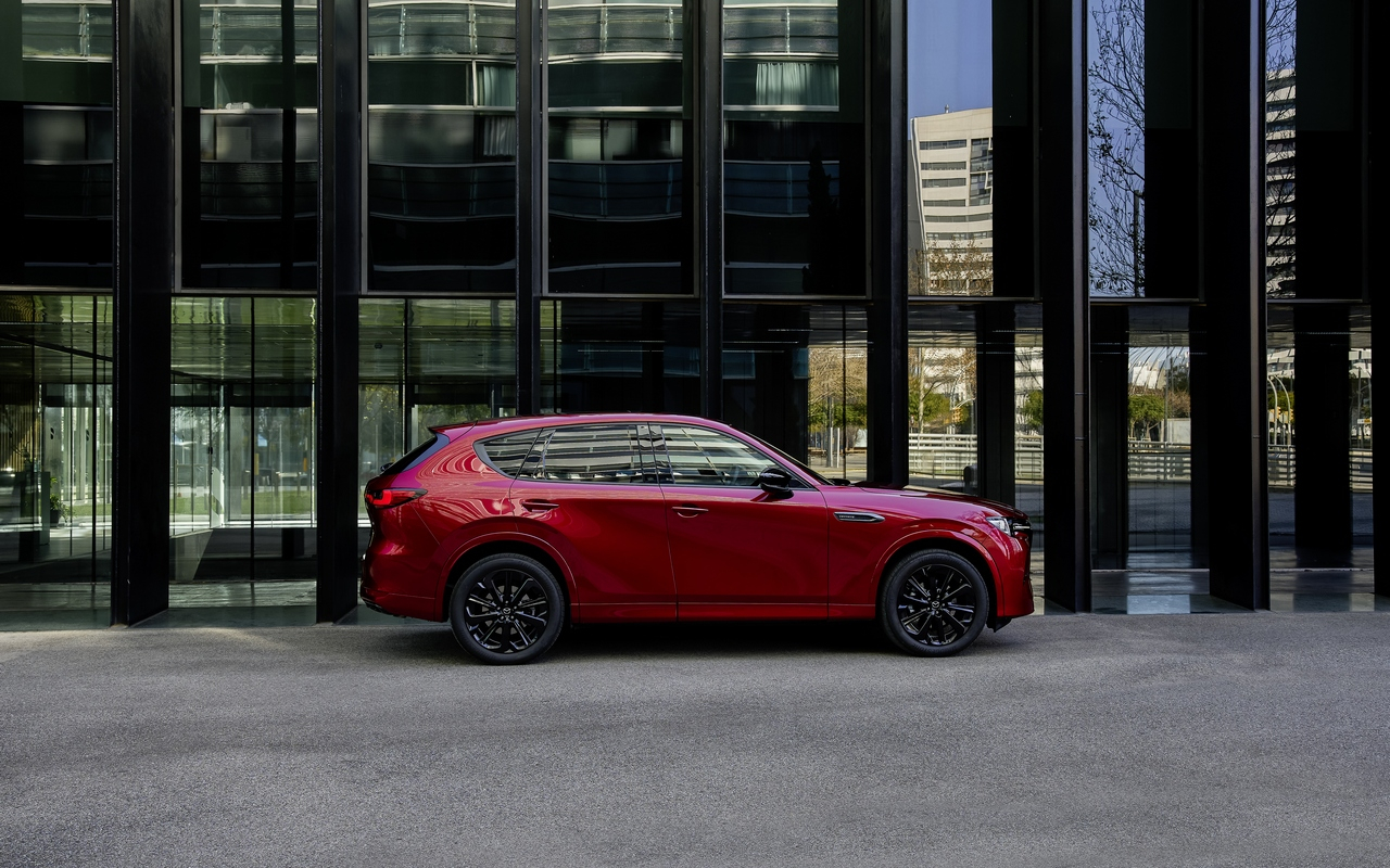 Mazda CX-60 e-Skyactiv D: nuove immagini ufficiali