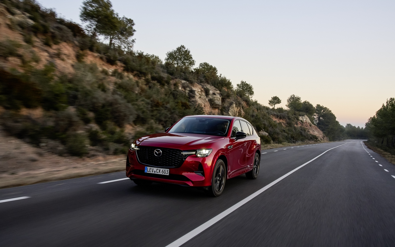 Mazda CX-60 e-Skyactiv D: nuove immagini ufficiali