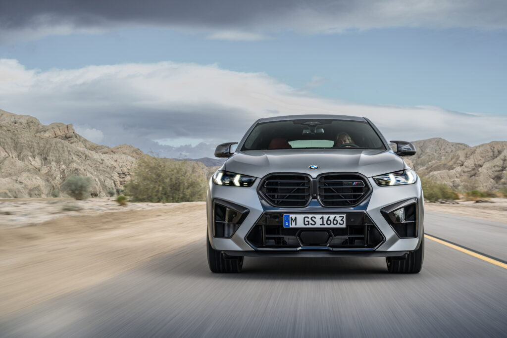 BMW X5 M e X6 M 2024: le foto