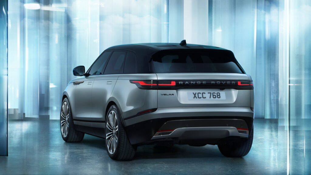 Range Rover Velar 2023: le foto