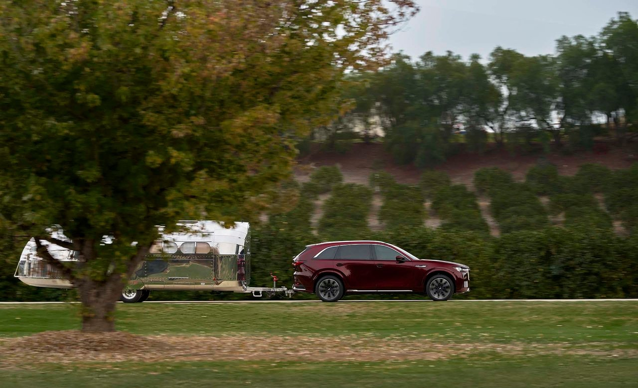 Mazda CX-90: immagini ufficiali