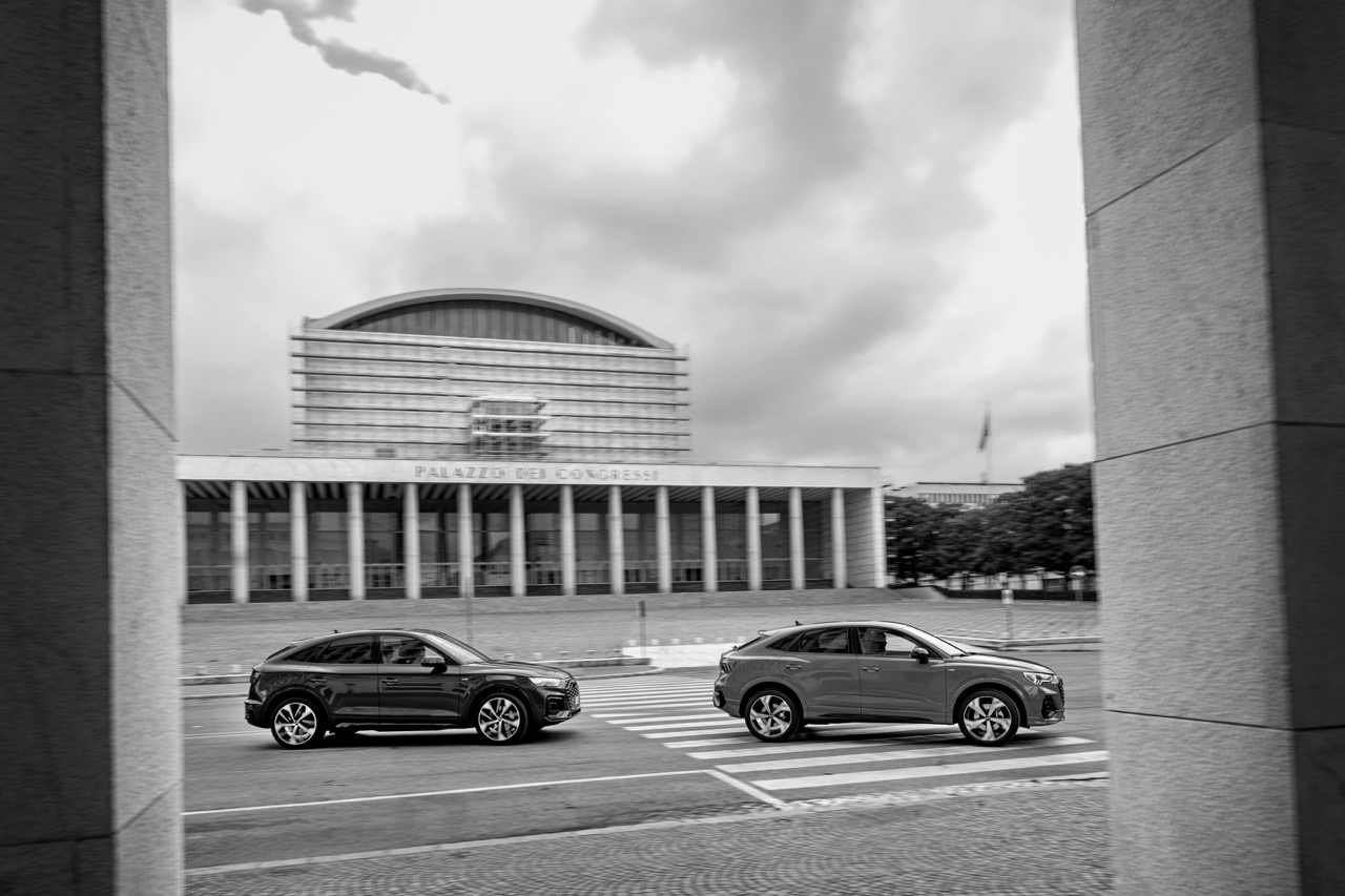 Audi Q3 e Q5  Identity Black: le foto