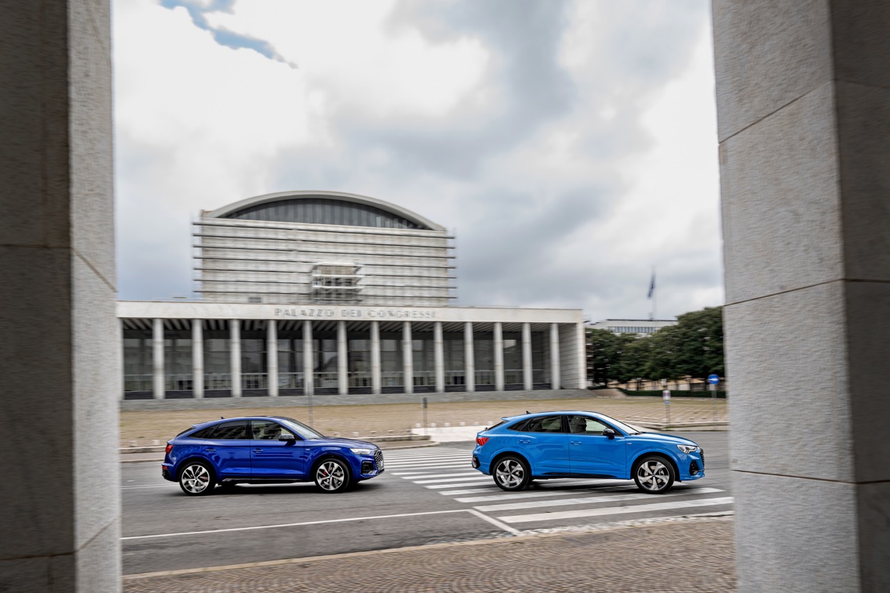 Audi Q3 e Q5  Identity Black: le foto