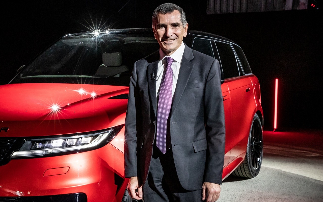 Nuova Range Rover Sport 2022: presentazione all'hangar Bicocca di Milano