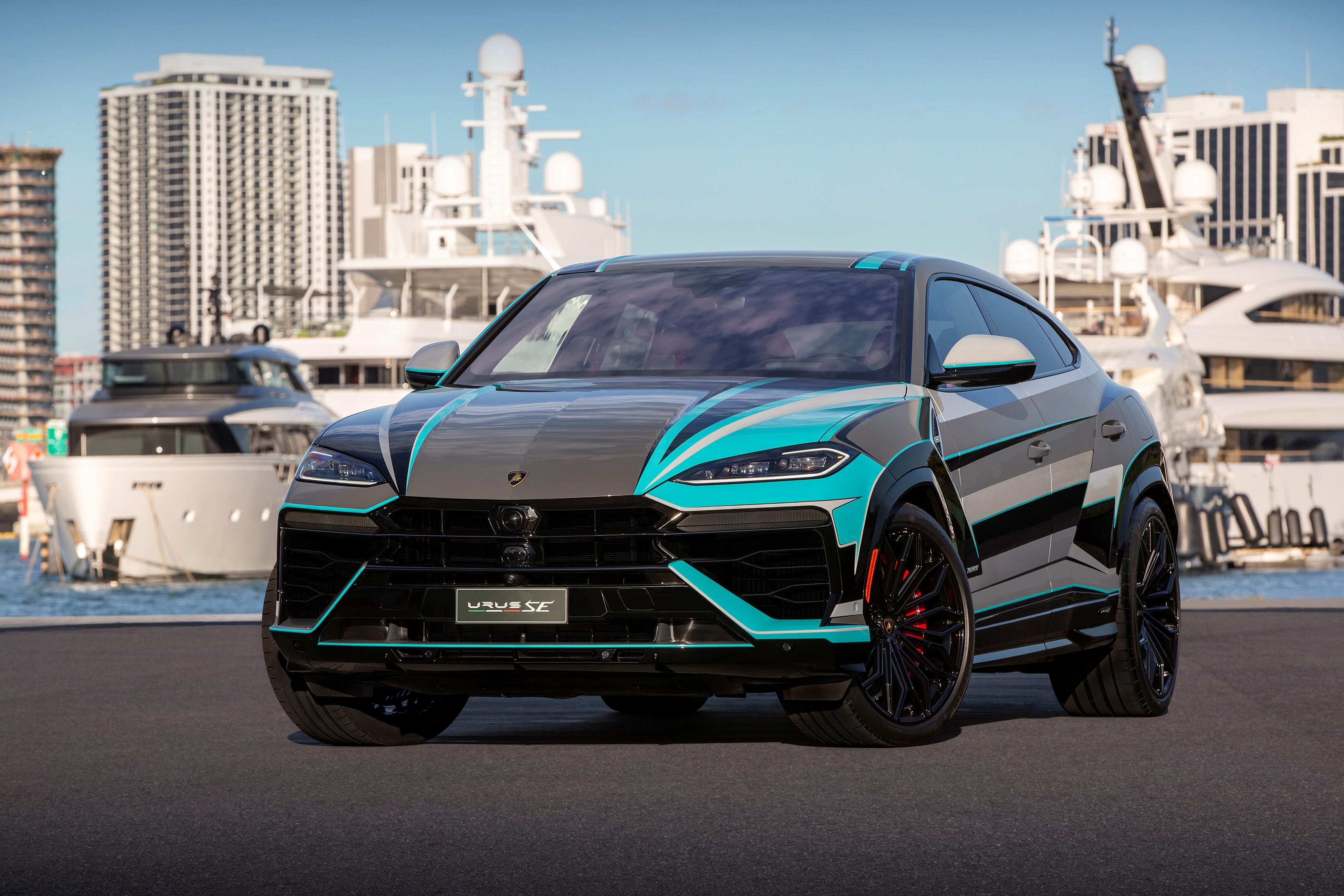 Lamborghini Urus SE Ad Personam