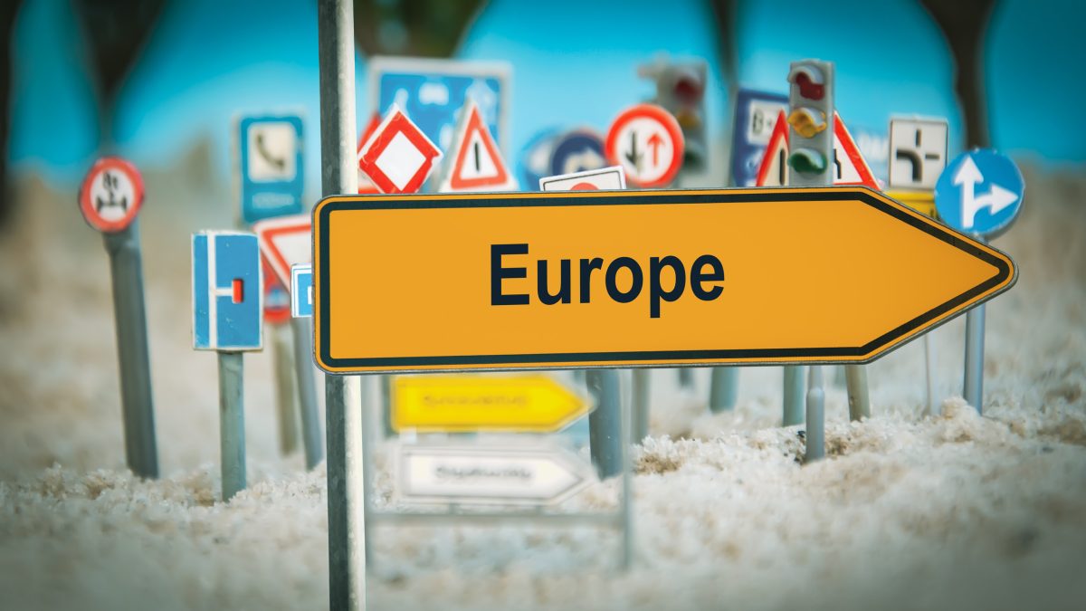 Nuovi segnali stradali in Europa, cosa cambia