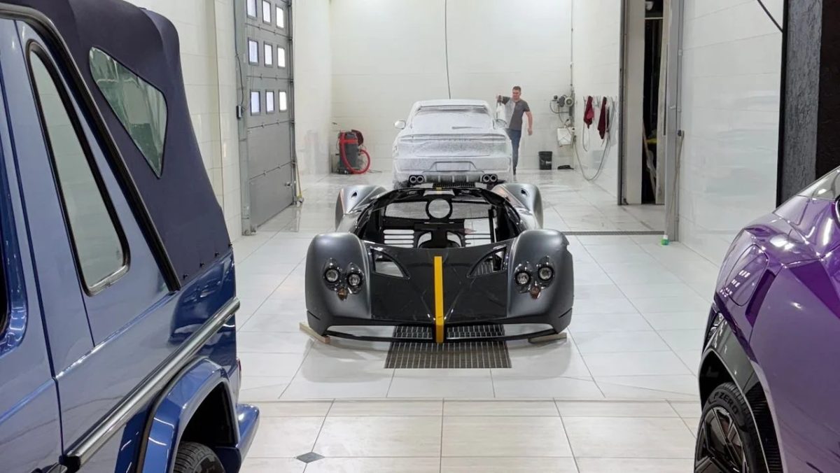 La rinascita della Pagani Zonda HP Barchetta dopo un incidente