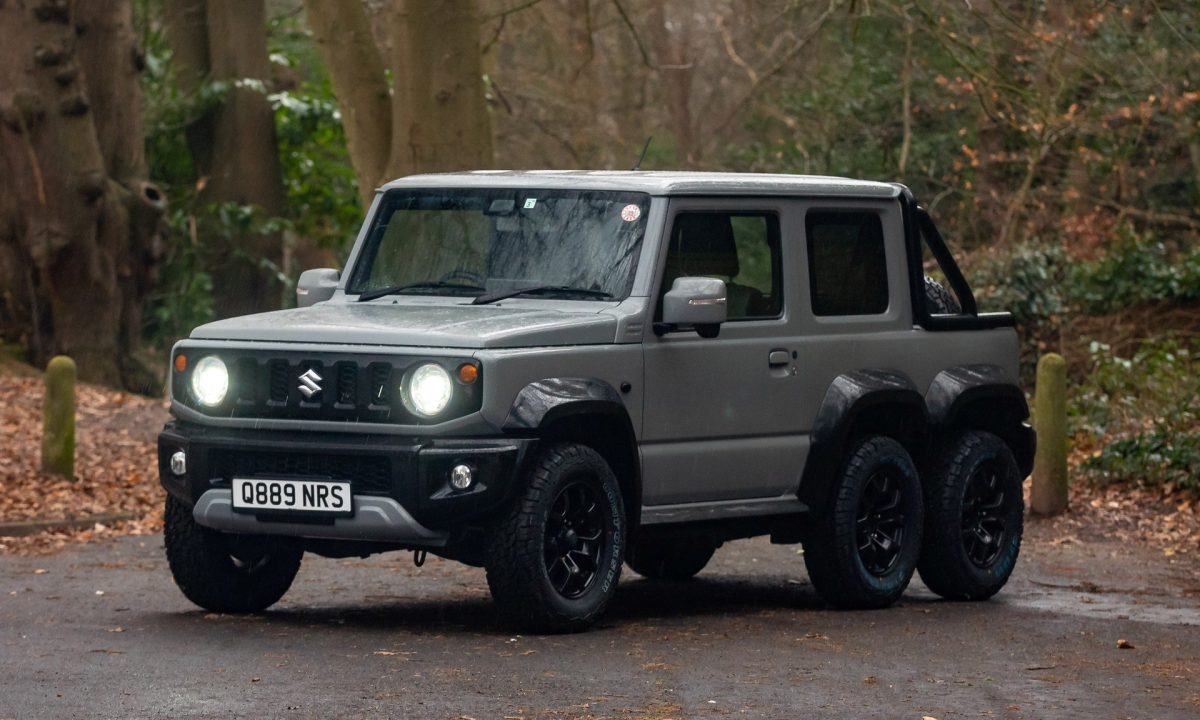 Suzuki Jimny mette le sei ruote: ecco il pickup 6×4