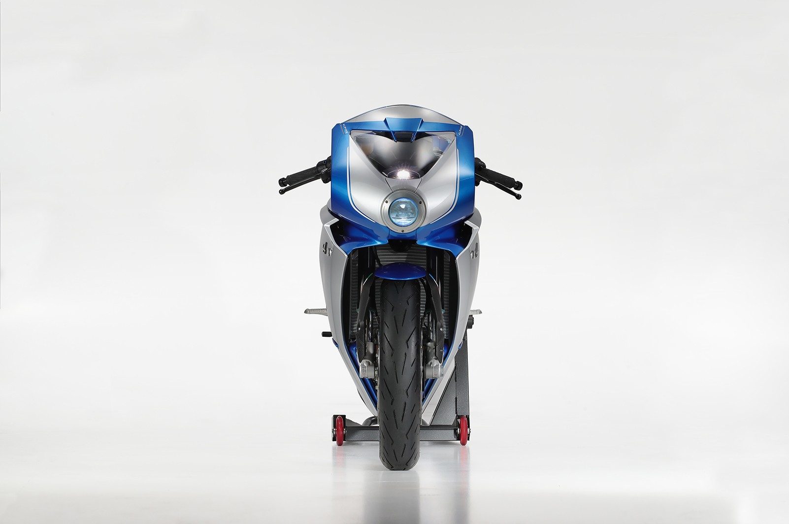 MV Agusta Alpine Superveloce - Studio