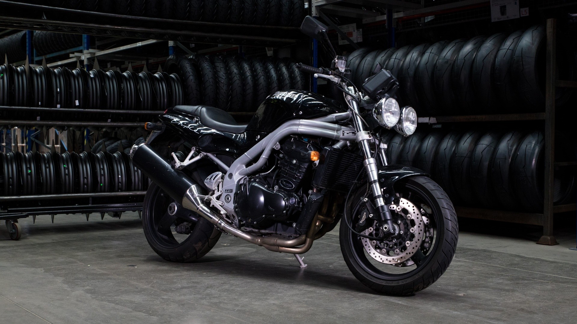 Triumph Speed Triple: la storia