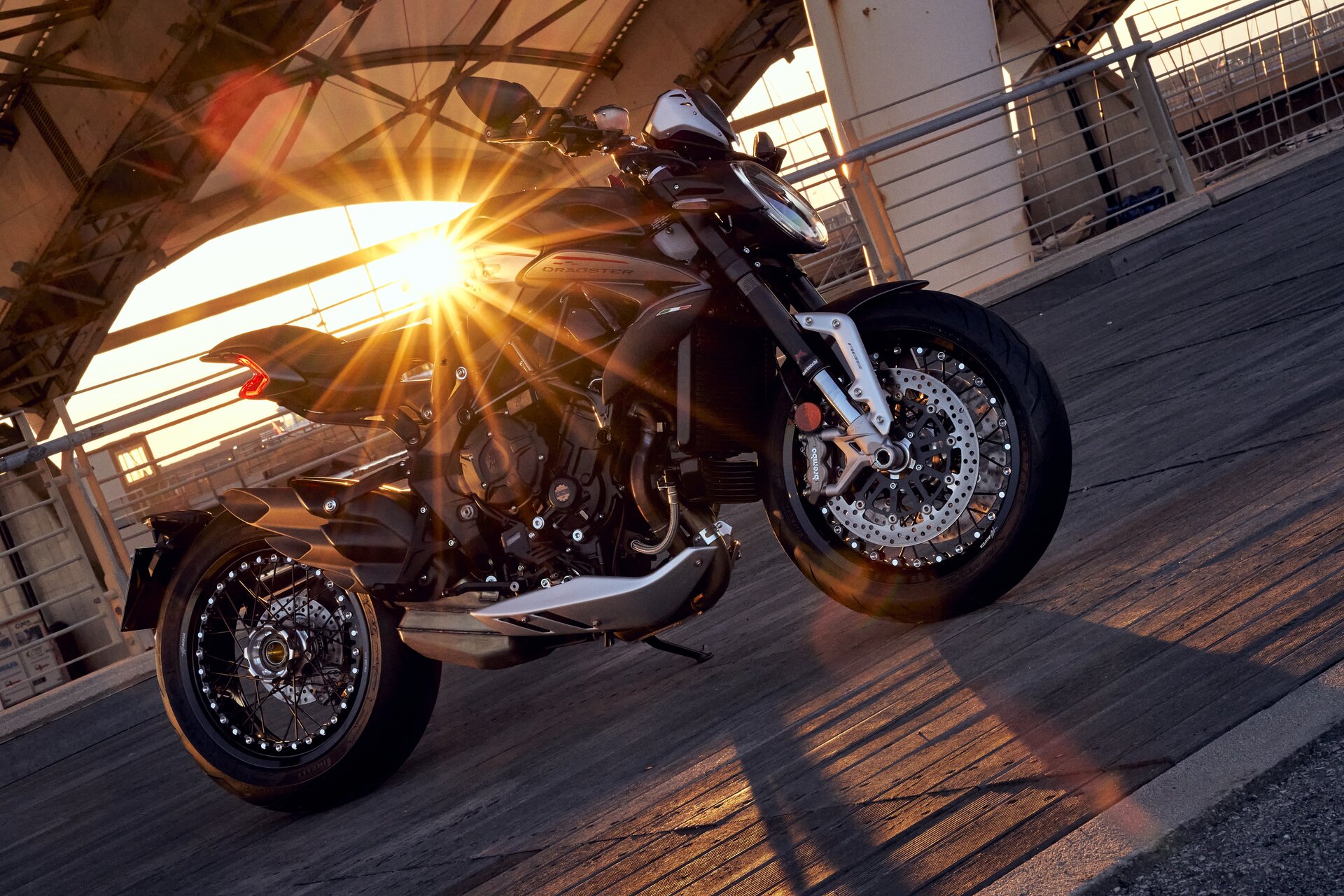 MV Agusta Dragster RR, RR SCS e Rosso 2021