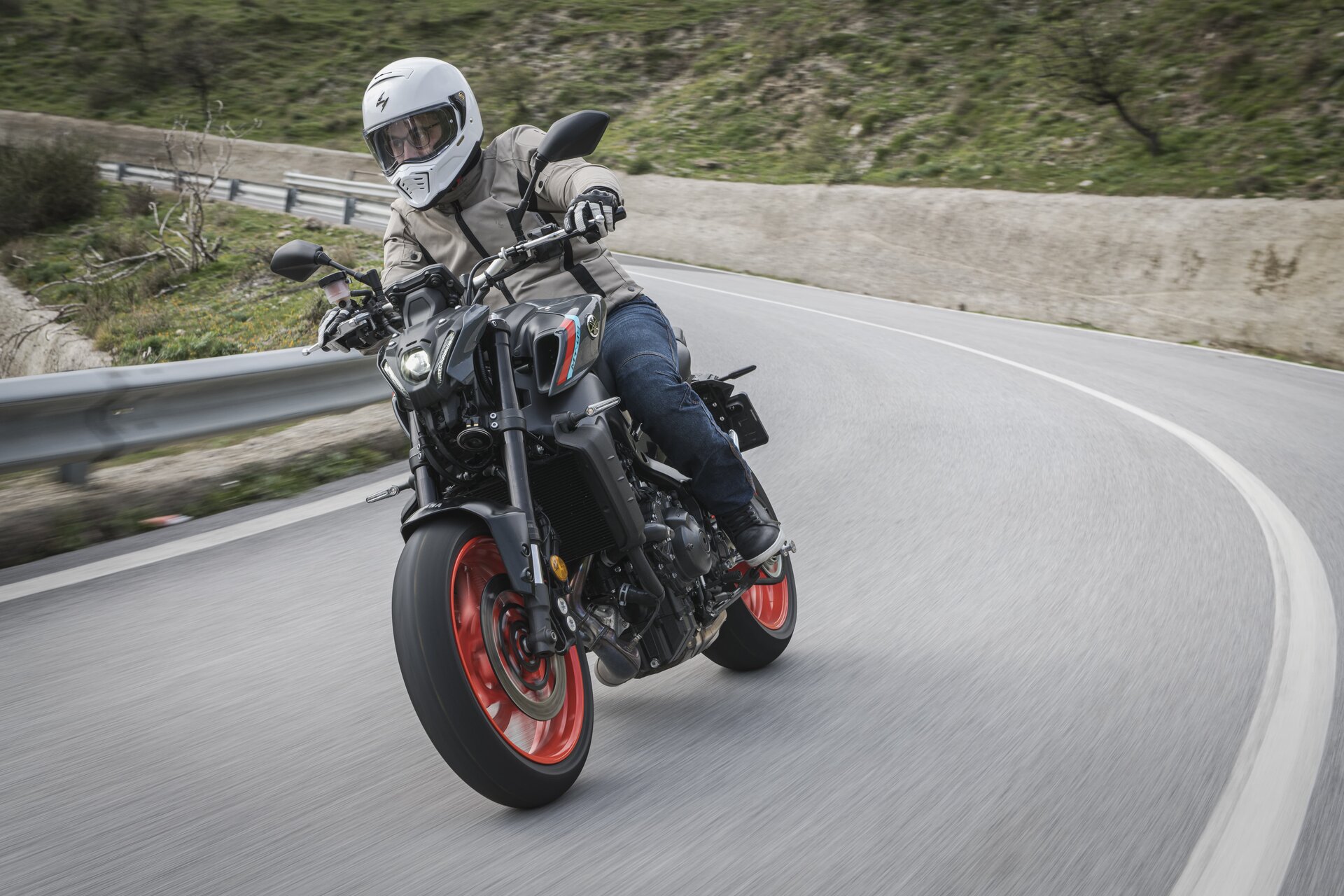 Yamaha MT-09 2021: la prova su strada