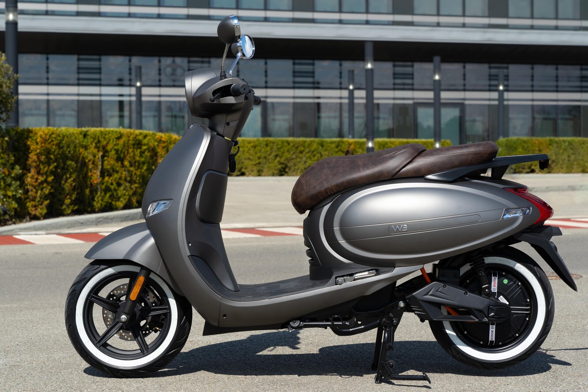 Wayel W3, lo scooter elettrico dal design classico