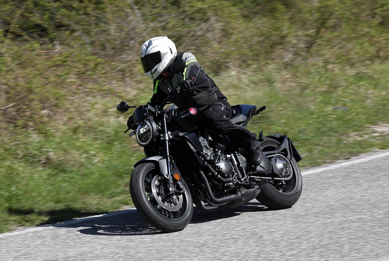 Honda CB1000R 2021 Black Edition, le foto della prova