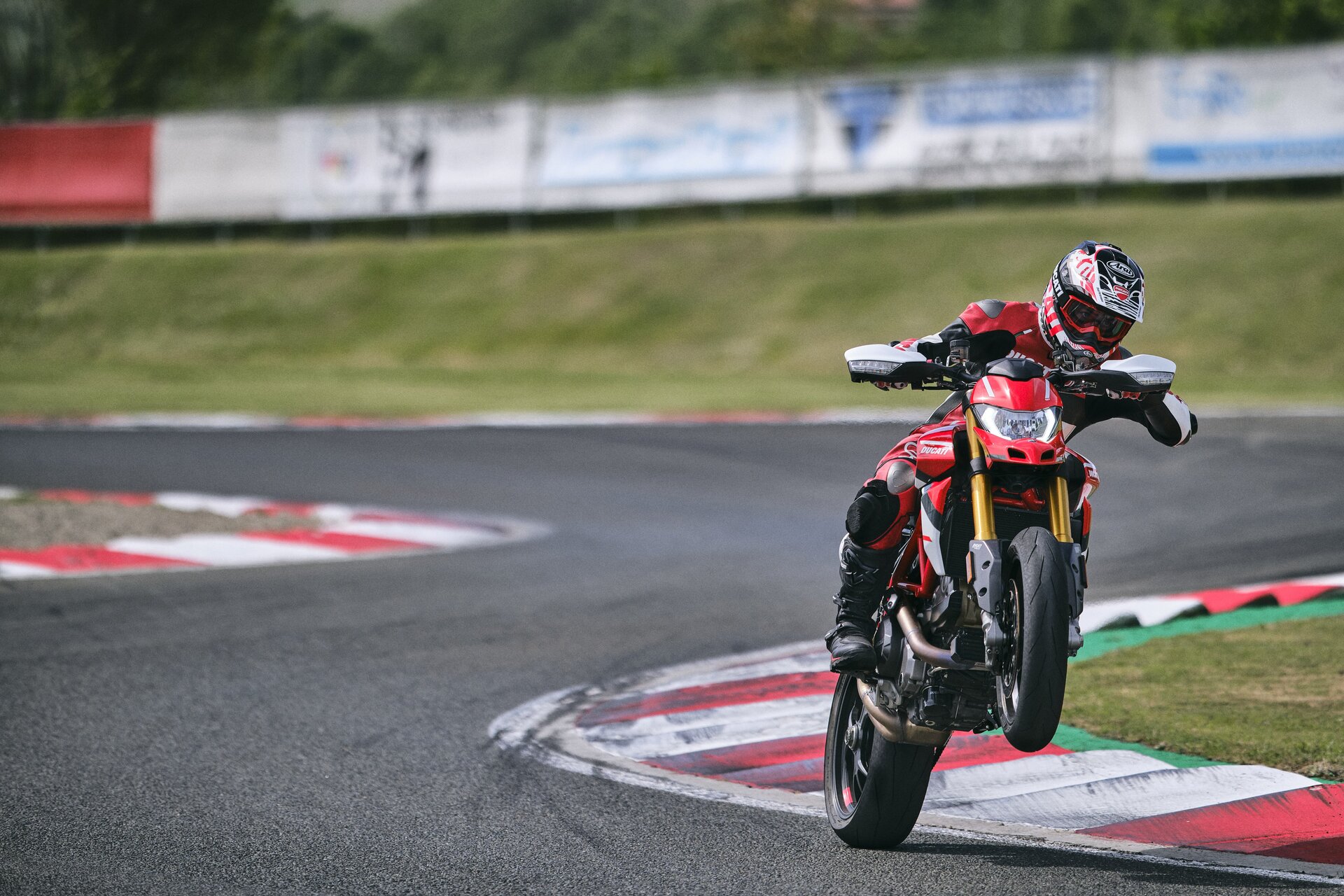 Ducati Hypermotard 950 MY 2022