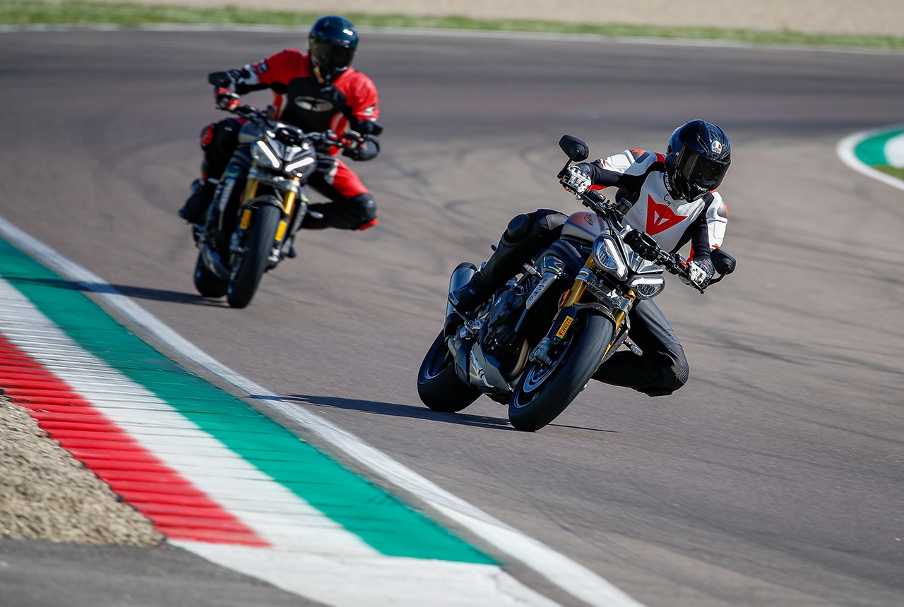 Triumph Speed Triple 1200 RS, le foto della prova