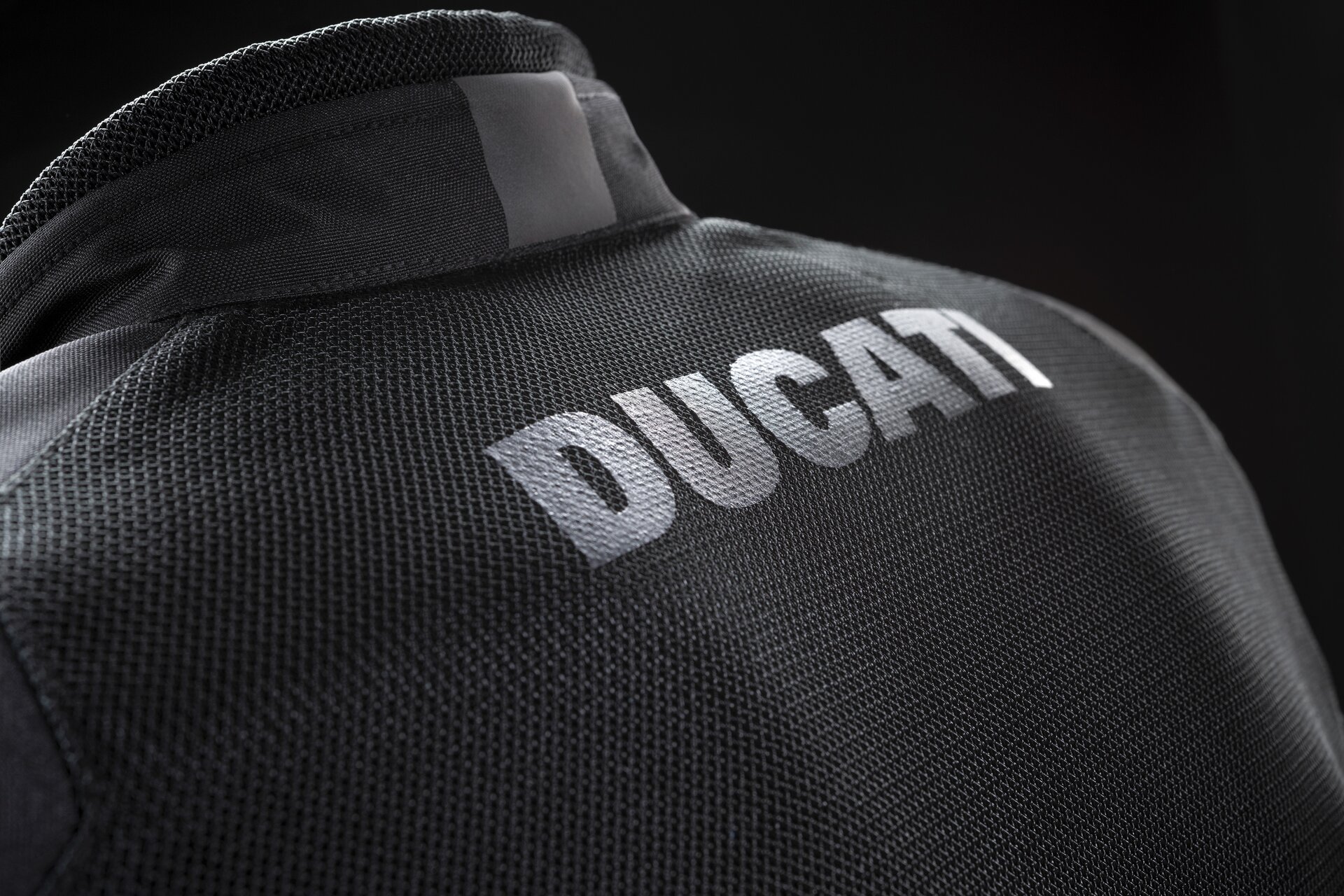 Ducati, le nuove giacche estive ventilate