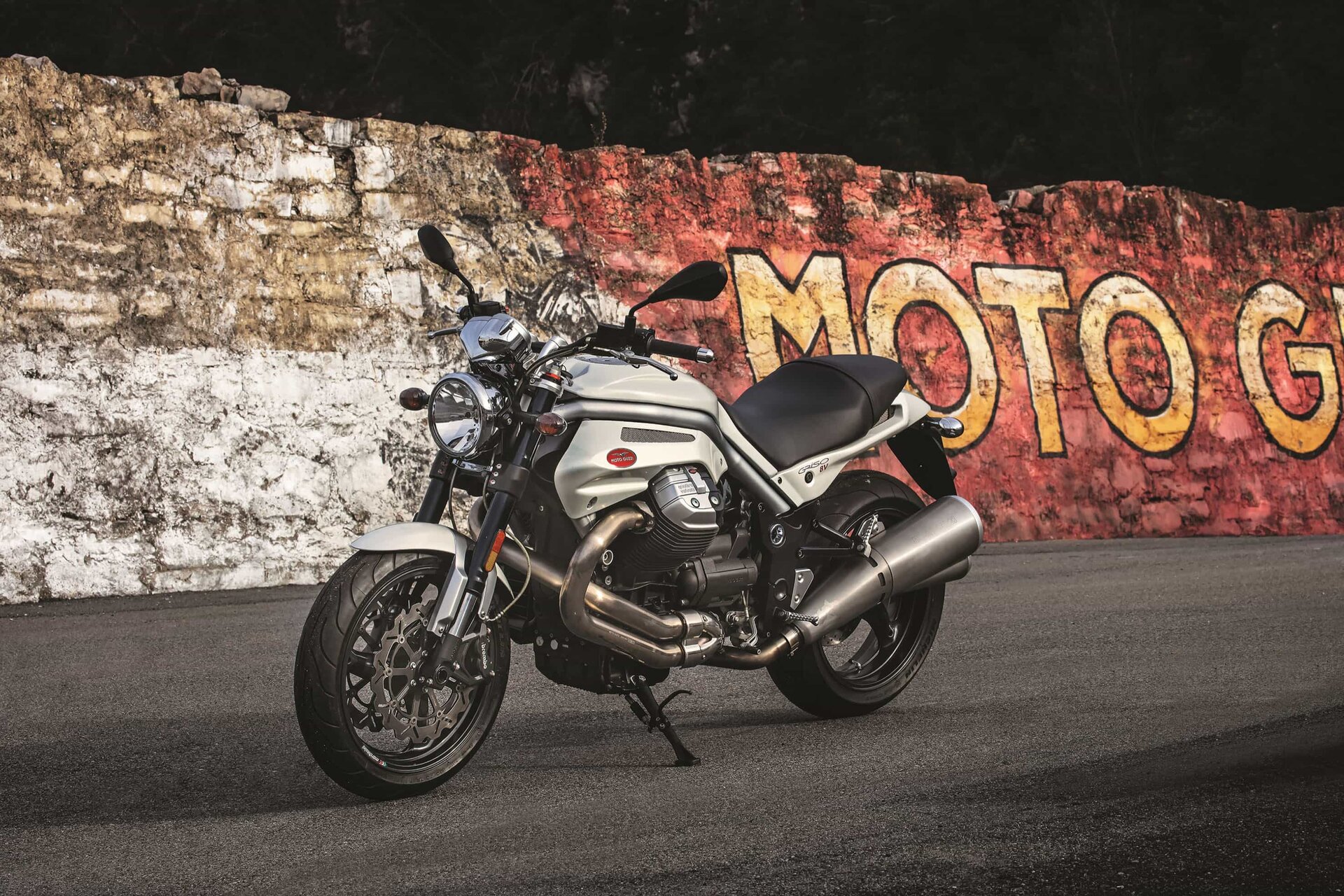 Moto Guzzi 100 Anni: il libro