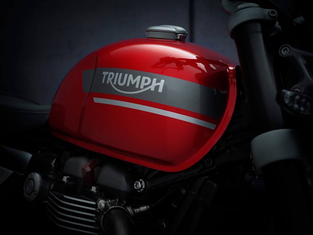 Triumph Speed Twin 2021: le foto