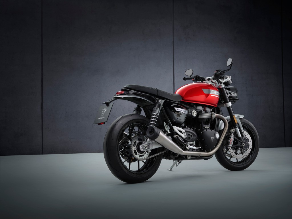 Triumph Speed Twin 2021: le foto