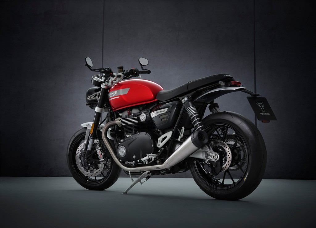 Triumph Speed Twin 2021: le foto