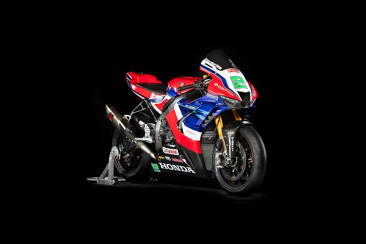 La Honda CBR1000RR-R Fireblade SP sfida la Fireblade del British SBK