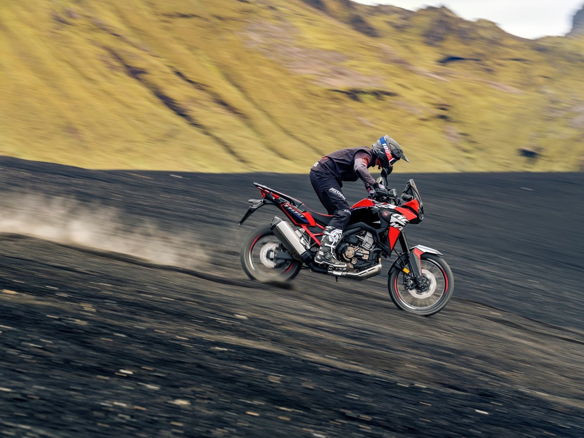 Honda CRF1100L Africa Twin 2022: la maxi enduro giapponese si rinnova