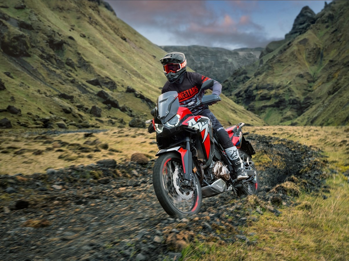 Honda CRF1100L Africa Twin 2022: la maxi enduro giapponese si rinnova