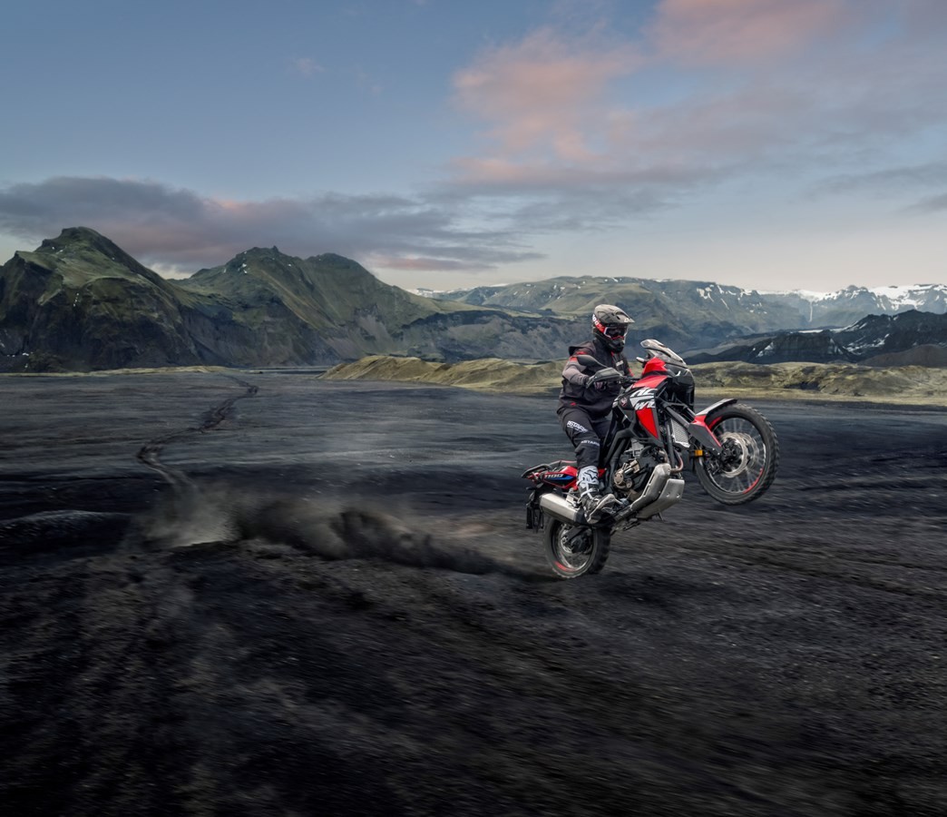 Honda CRF1100L Africa Twin 2022: la maxi enduro giapponese si rinnova