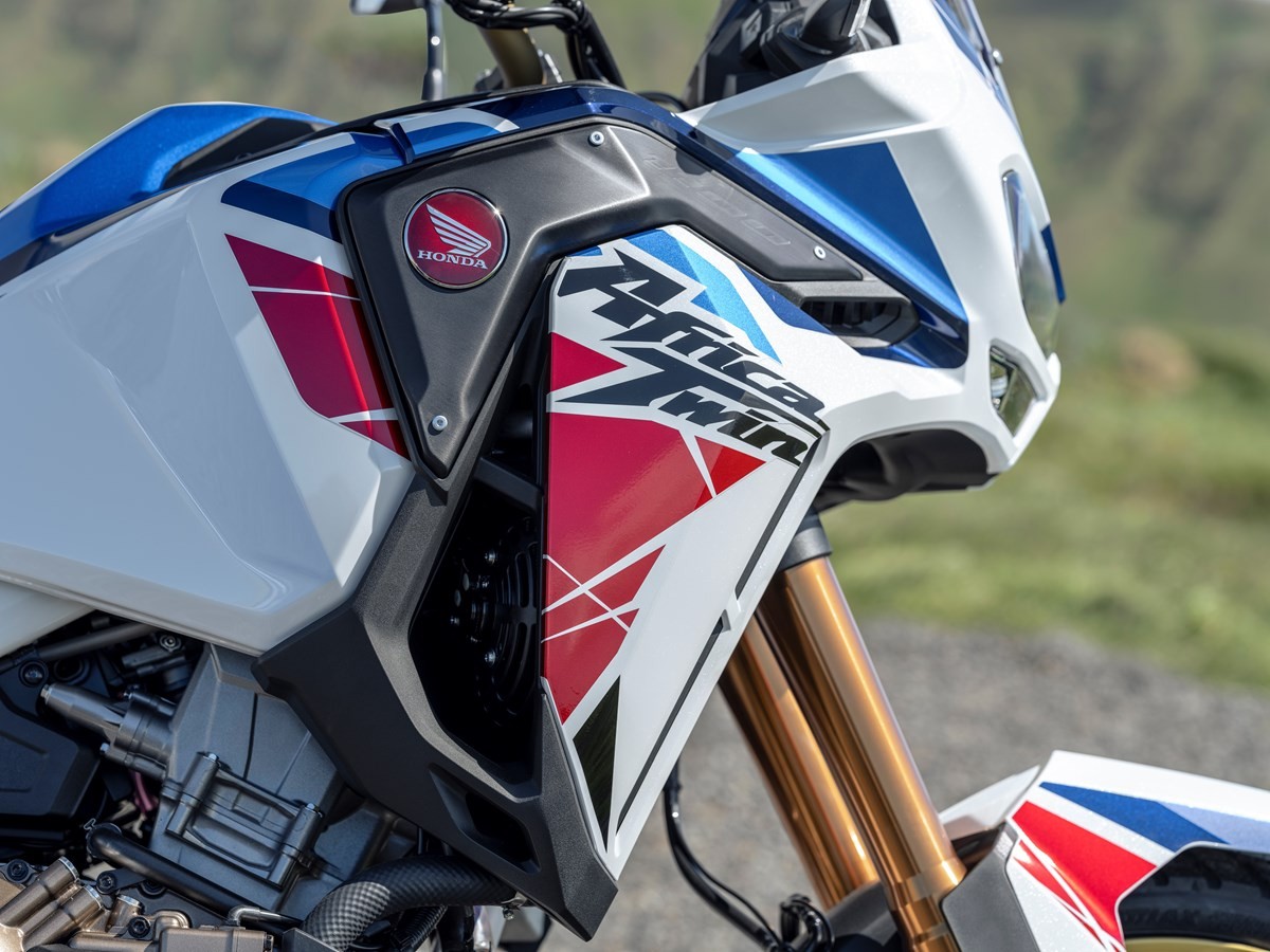 Honda CRF1100L Africa Twin 2022: la maxi enduro giapponese si rinnova