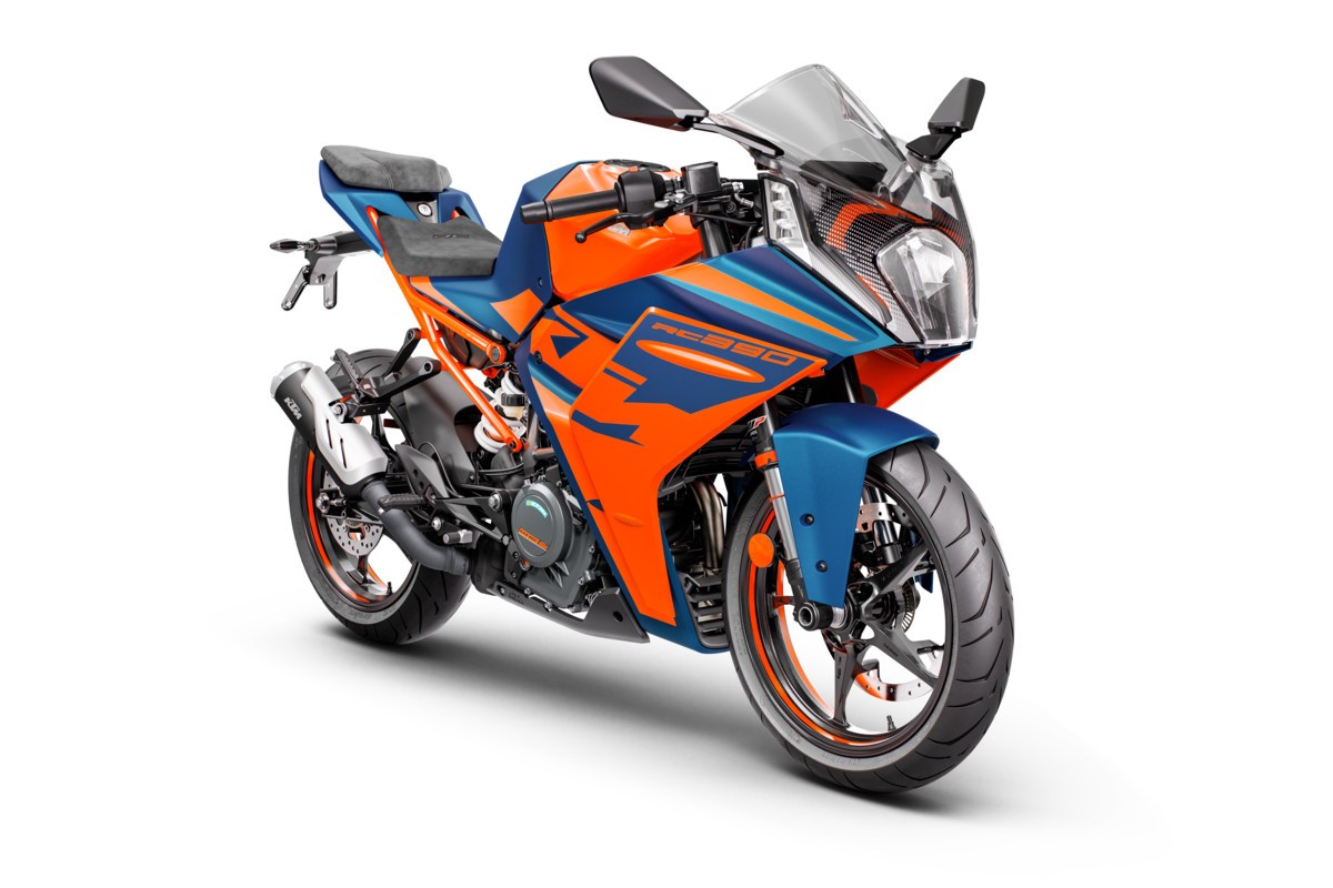 KTM RC 125 e RC 390 2022: le foto