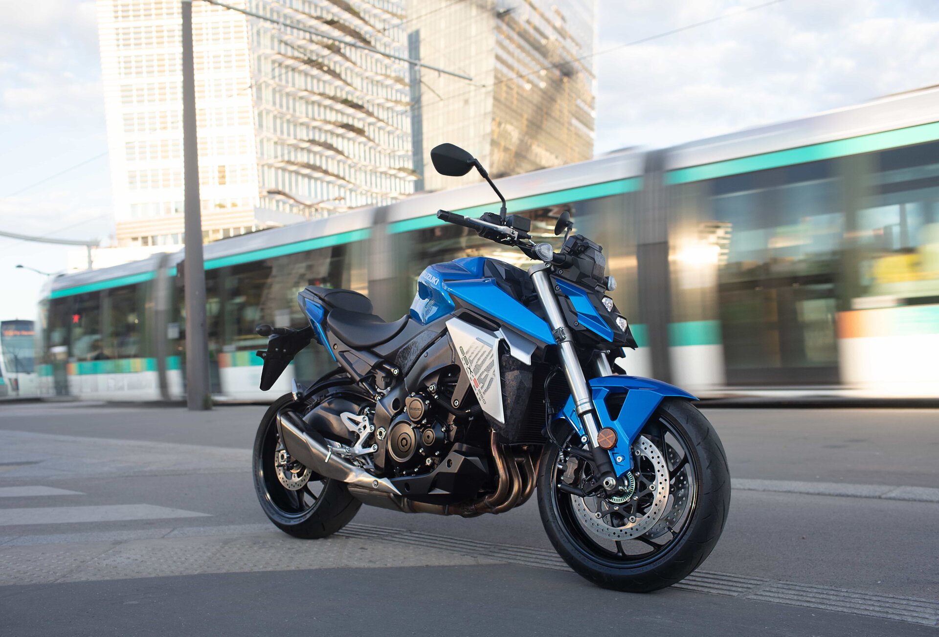 Suzuki GSX-S950