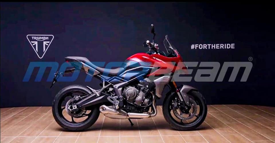 Triumph Tiger Sport 660: le foto