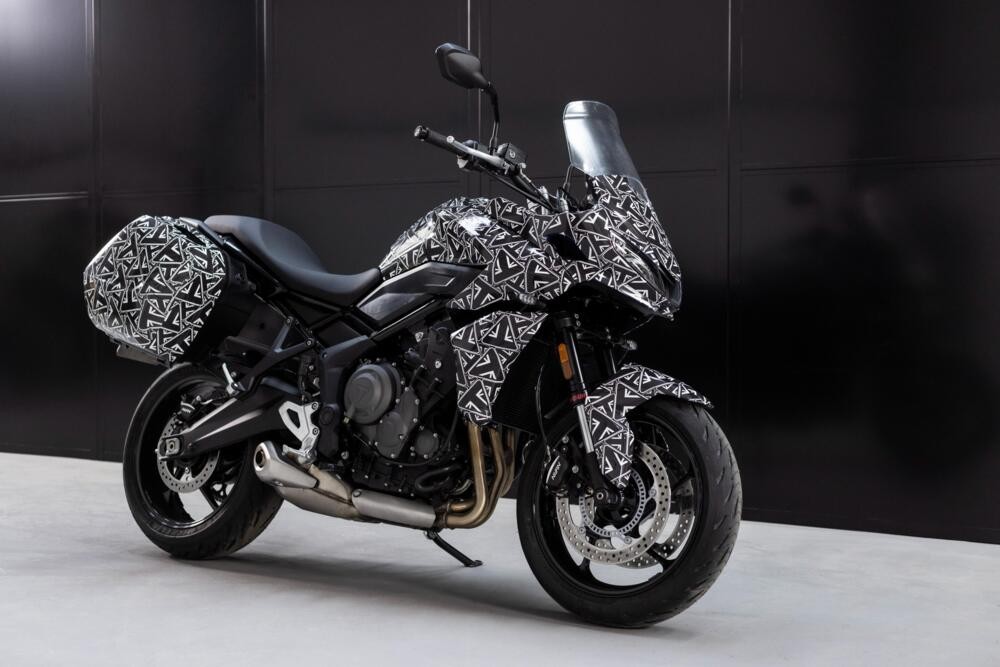 Triumph Tiger Sport 660: le foto