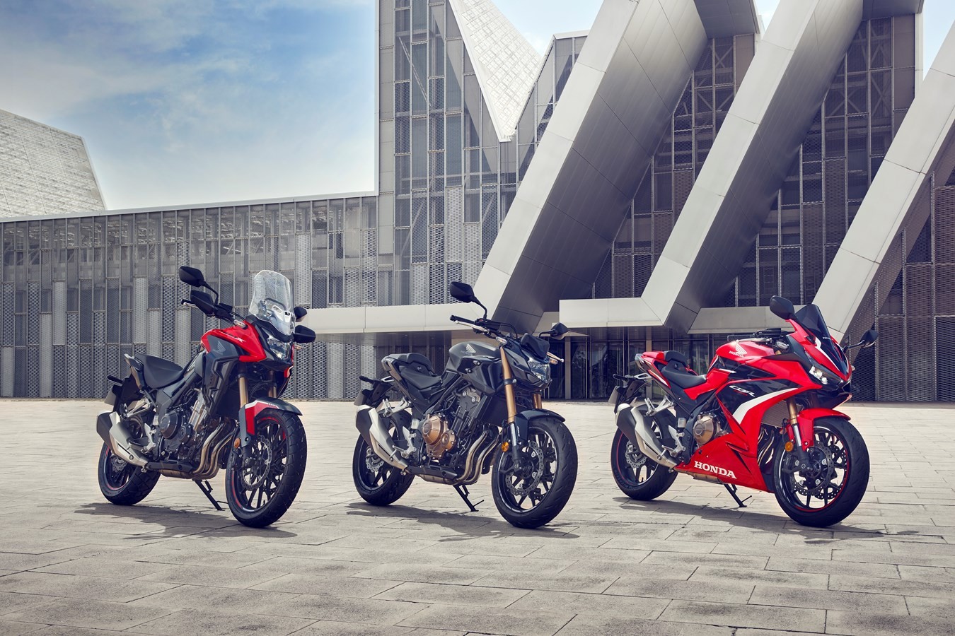 Honda CB500F, CB500R e CB500X 2022: le foto