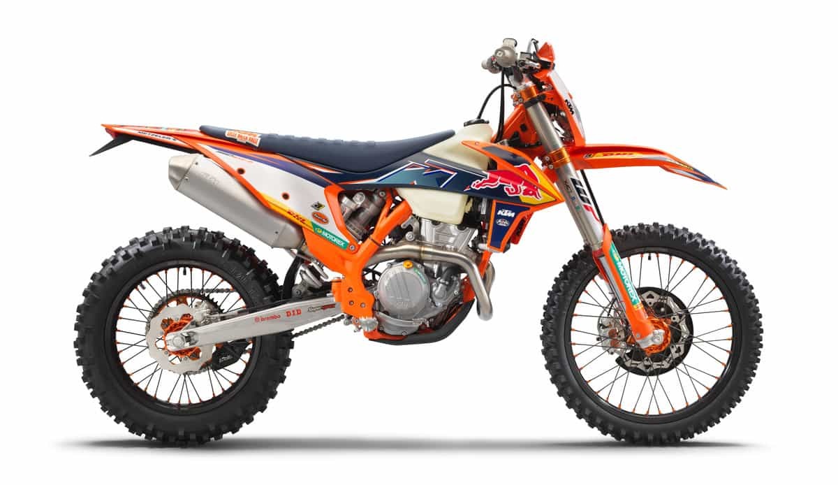 KTM svela 350 EXC-F Factory Edition 2022: foto