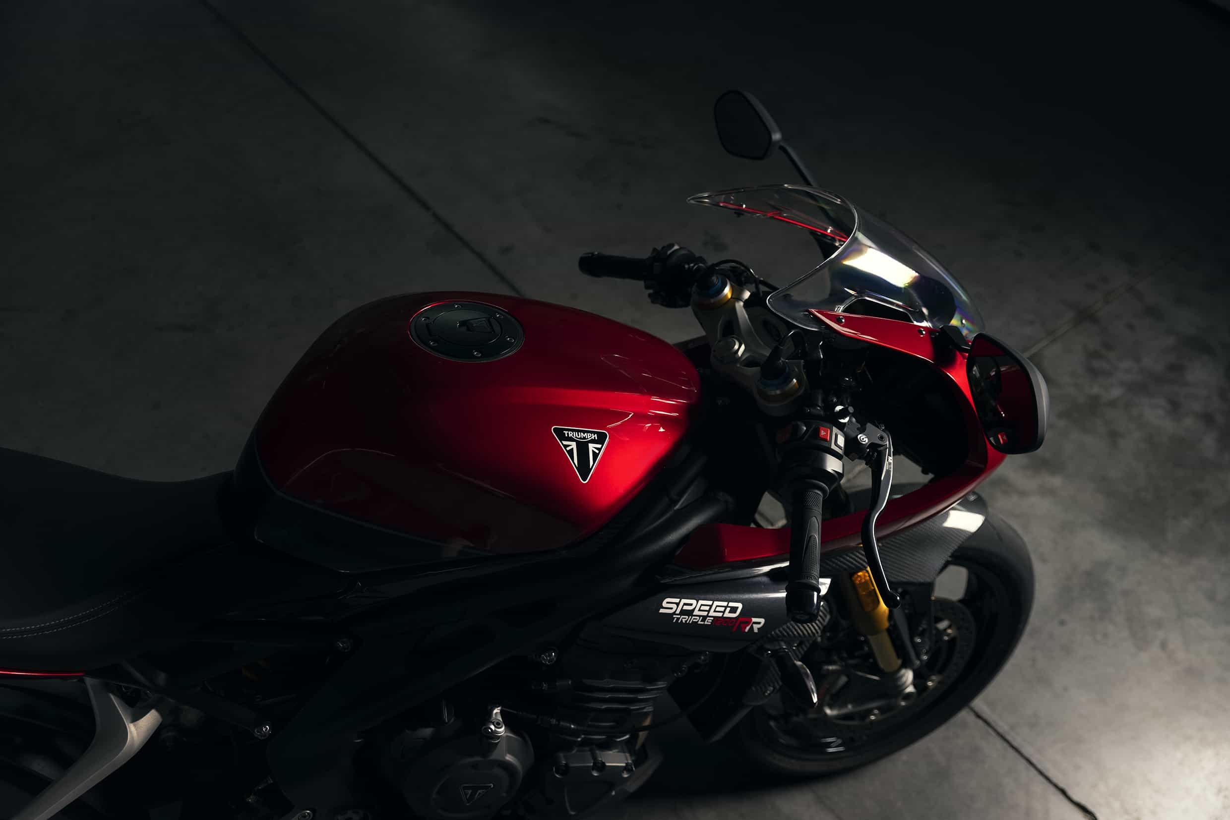 Triumph Speed Triple 1200 RR: le foto