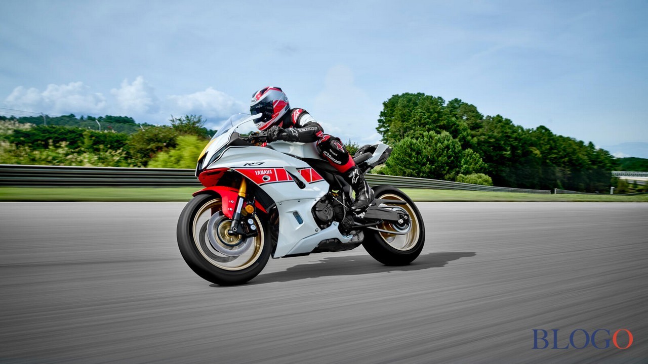 Yamaha R-Series 2022