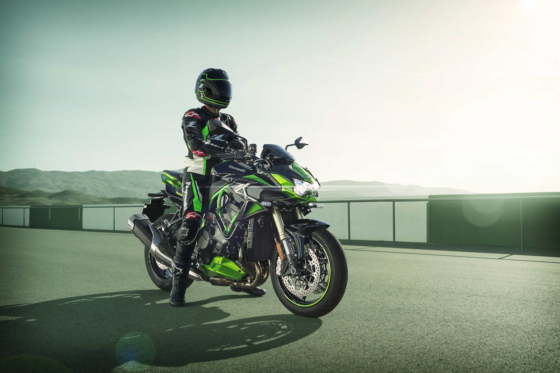 Kawasaki Z H2 SE 2022: foto