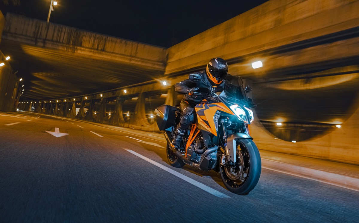 KTM svela la nuova 1290 Super Duke GT