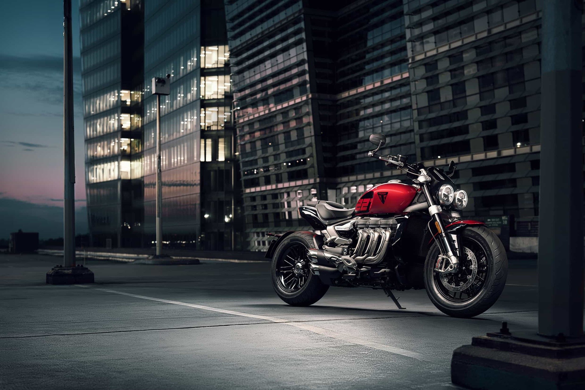 Eicma 2021, Triumph porterà dieci novità e un'anteprima esclusiva: le foto