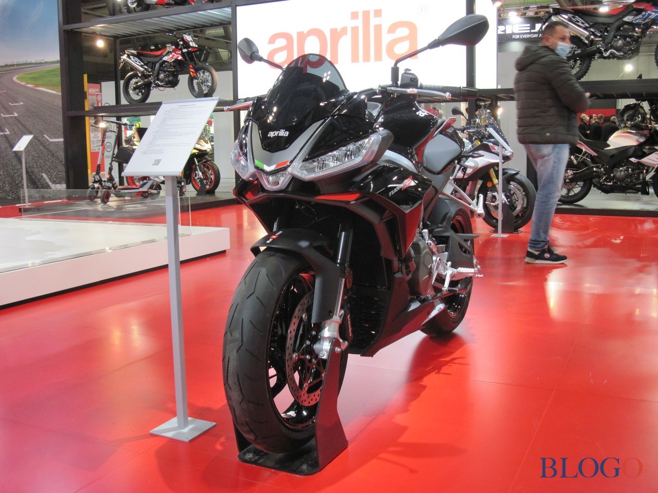 Aprilia Tuono 660 Factory | Live @ EICMA 2021