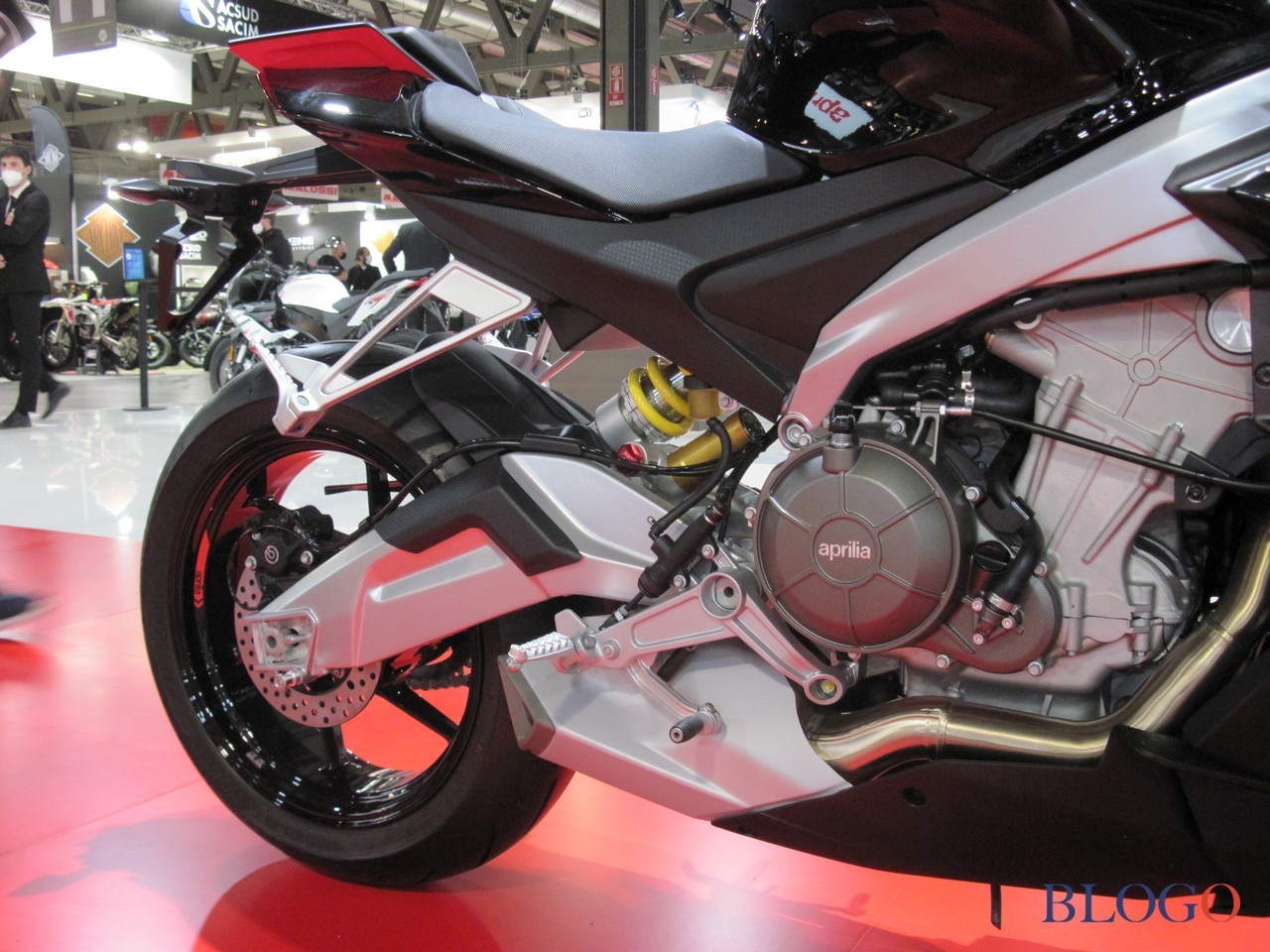 Aprilia Tuono 660 Factory | Live @ EICMA 2021