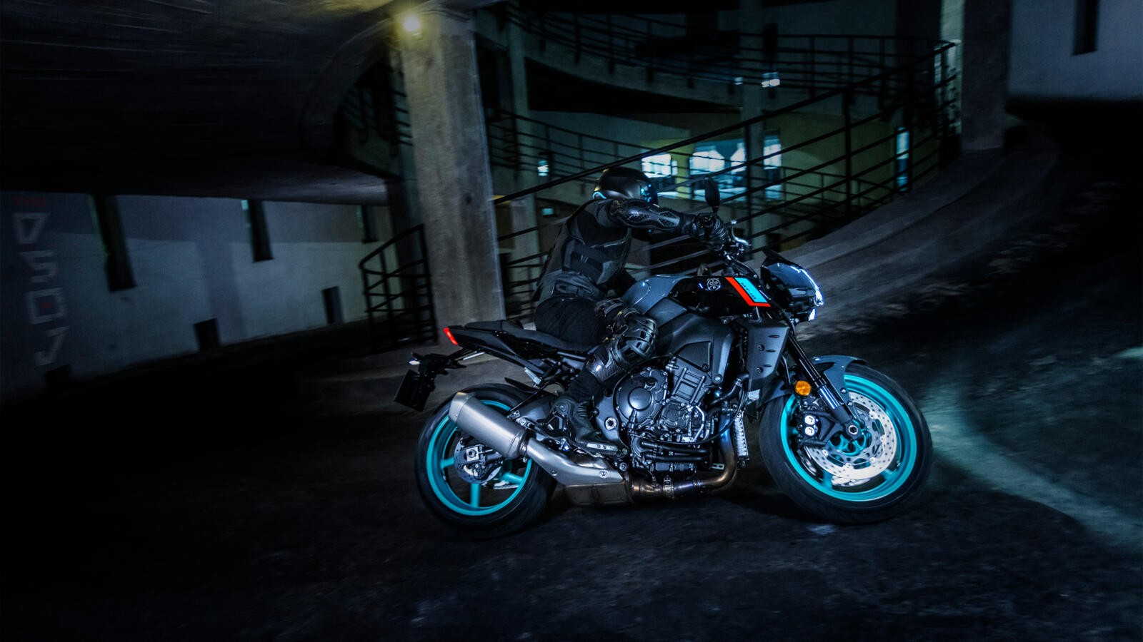 Yamaha MT-10 2022: le foto