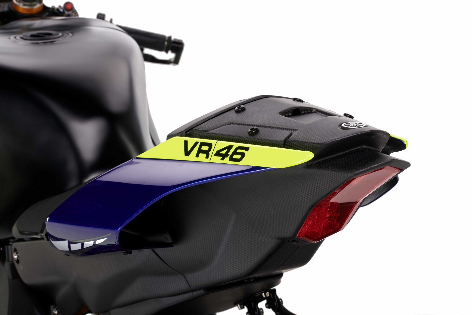 Yamaha omaggia Valentino Rossi con una speciale R1 GYTR VR46