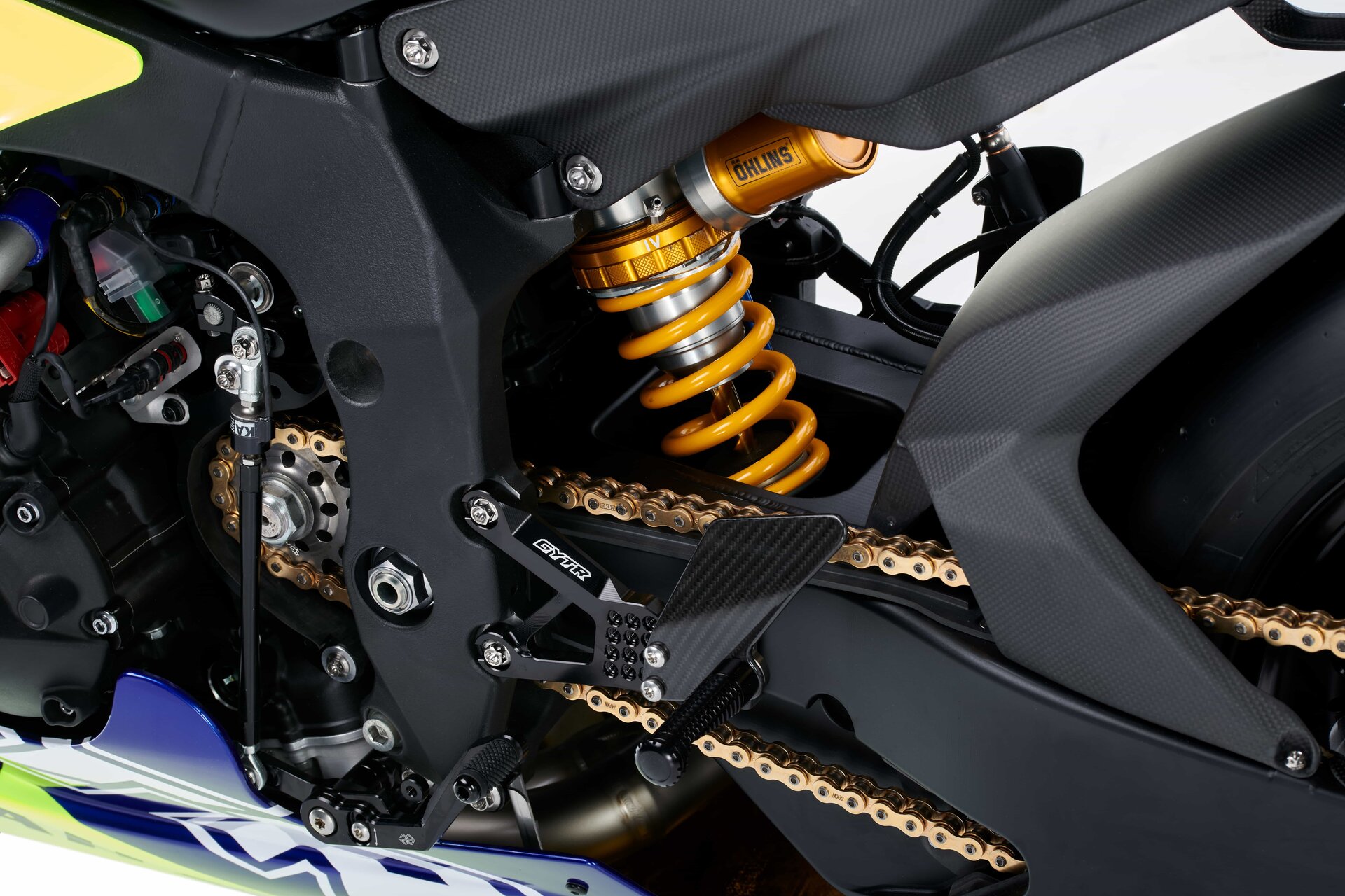 Yamaha omaggia Valentino Rossi con una speciale R1 GYTR VR46